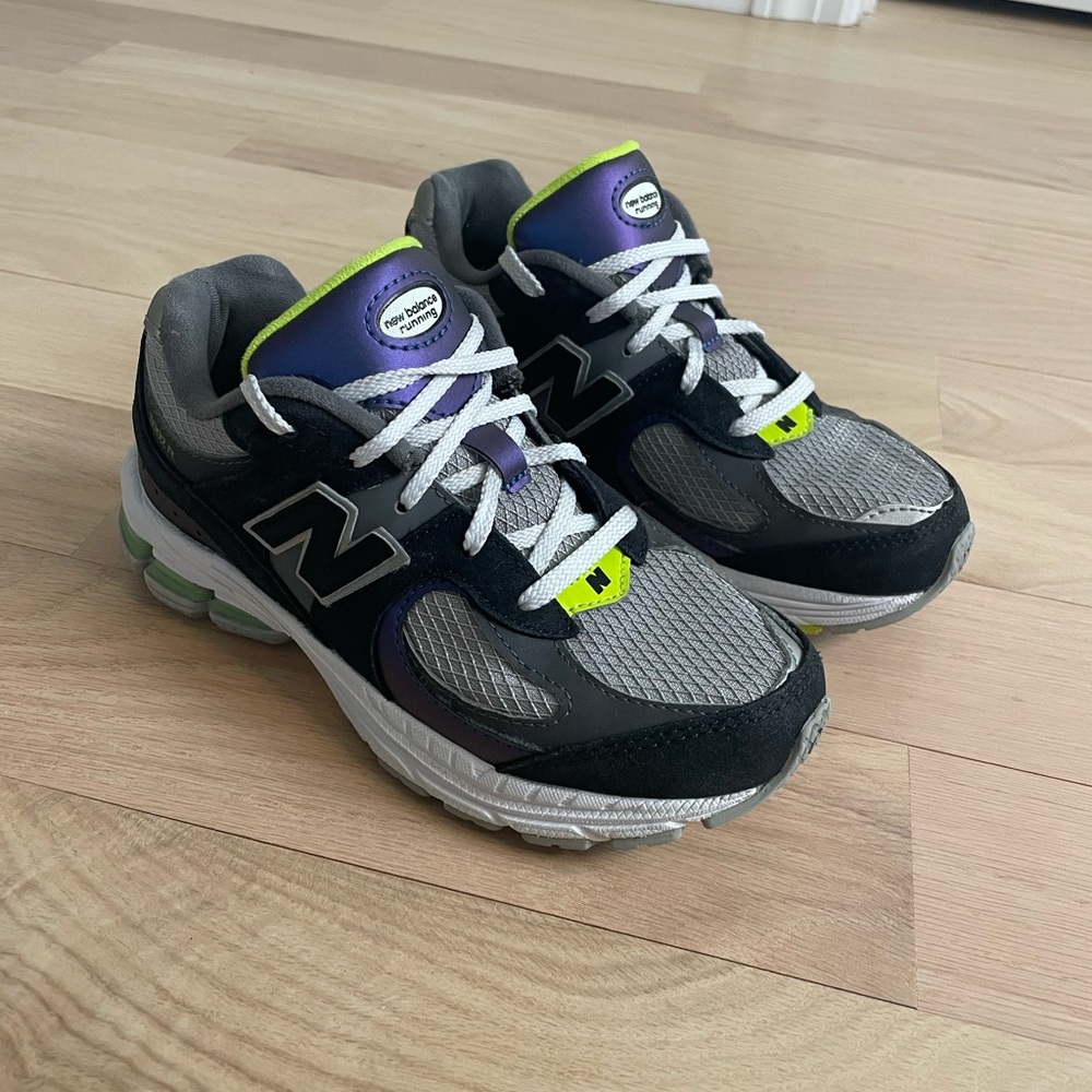 DTLR x New Balance 2002R Purple Noir Kids Size 1 youth kids - Rare/Sold Out